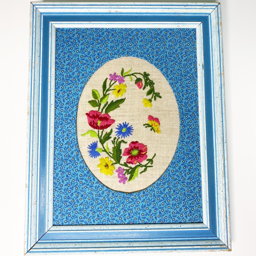 Vintage embroidered butterfly framed art - Picture 3 of 8